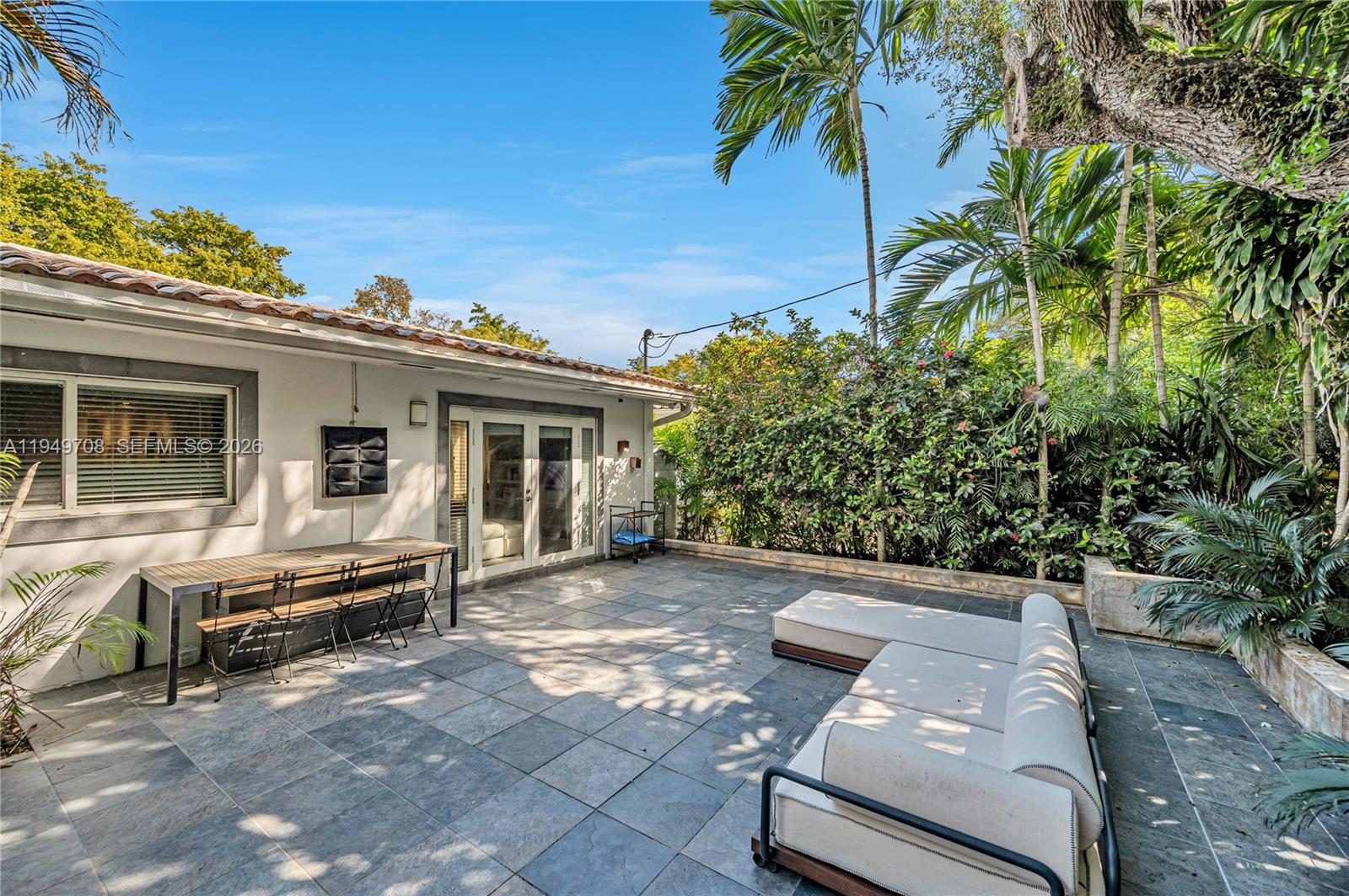 5516 Sardinia St Coral Gables, FL 33146