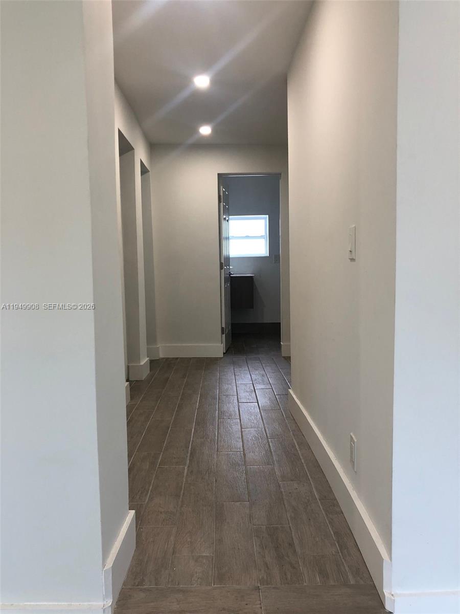 8000 NW 12th Pl Miami, FL 33147