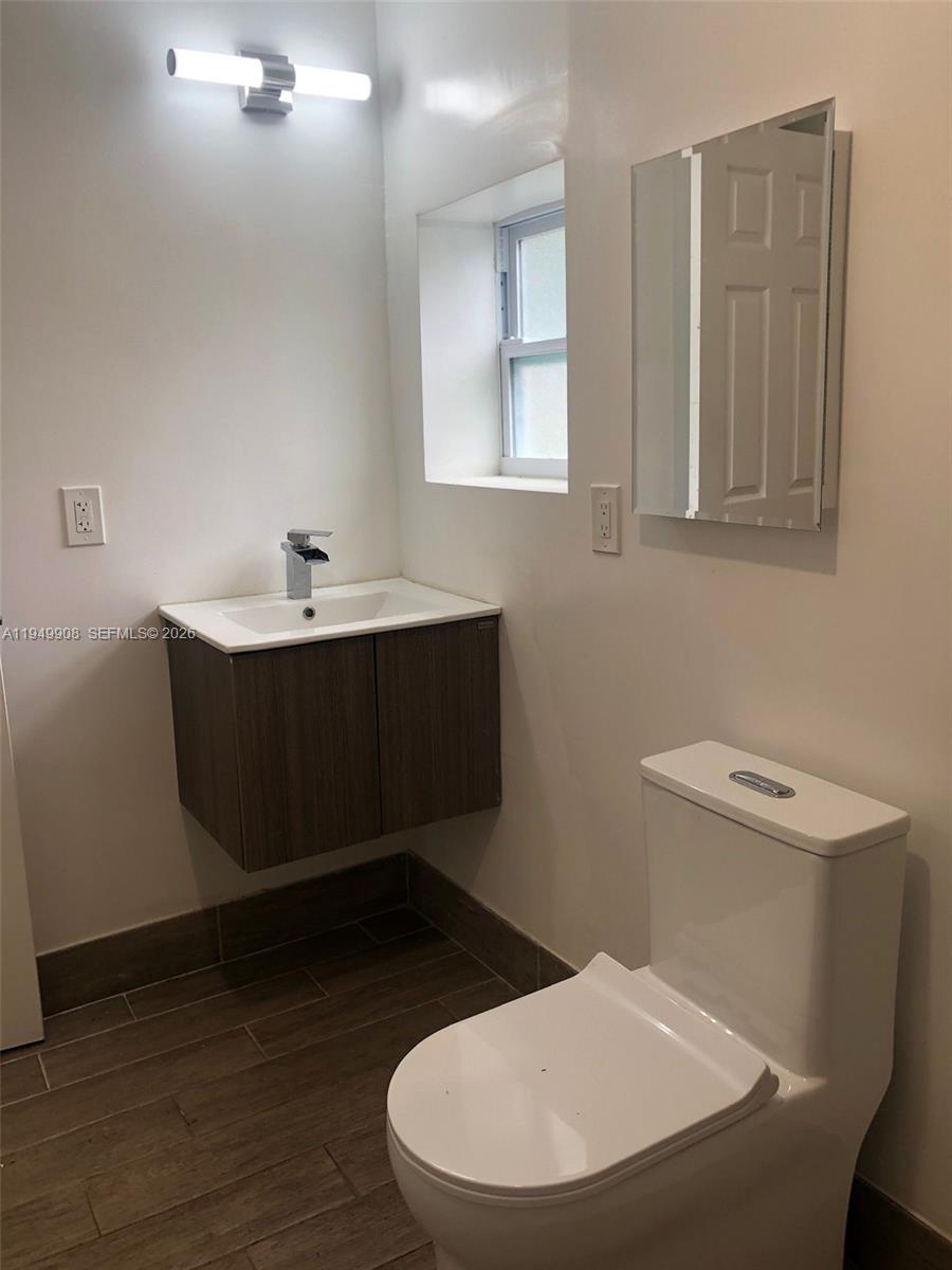 8000 NW 12th Pl Miami, FL 33147