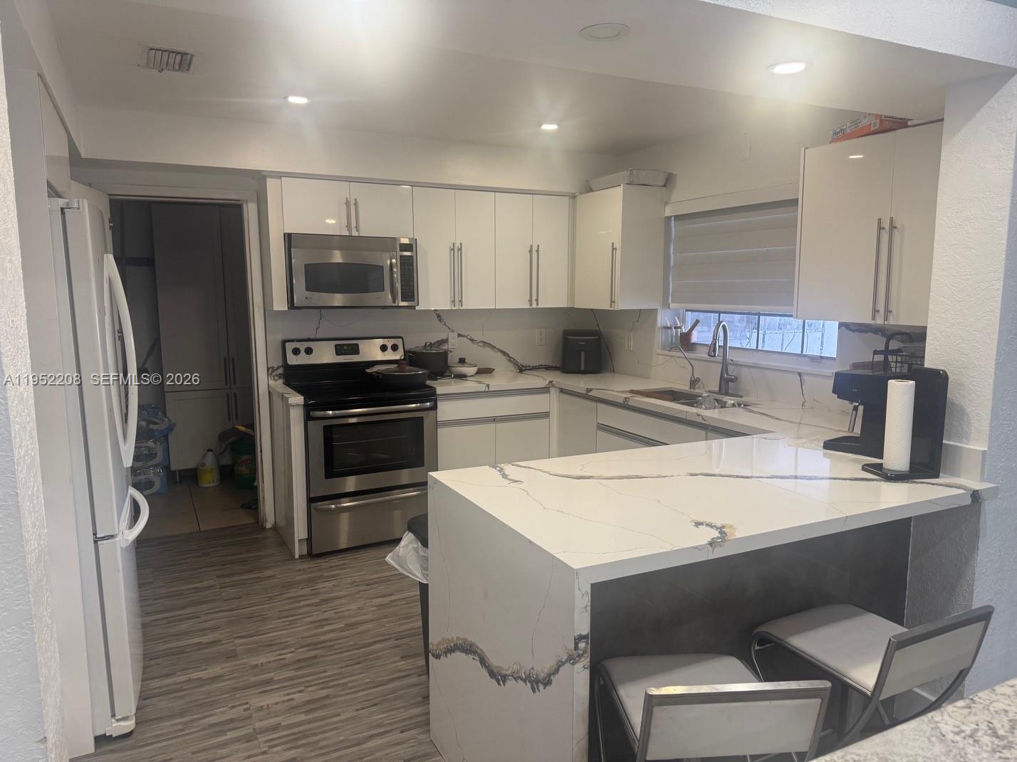 19700 NW 6th Pl Miami Gardens, FL 33169