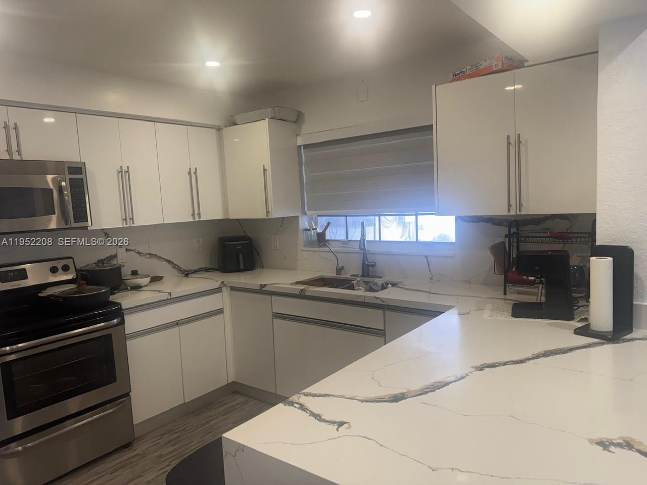 19700 NW 6th Pl Miami Gardens, FL 33169