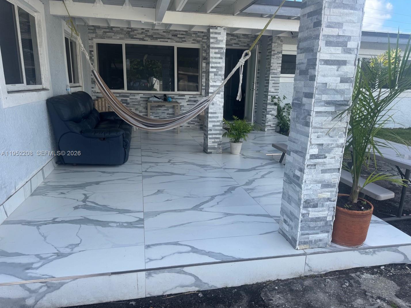 19700 NW 6th Pl Miami Gardens, FL 33169