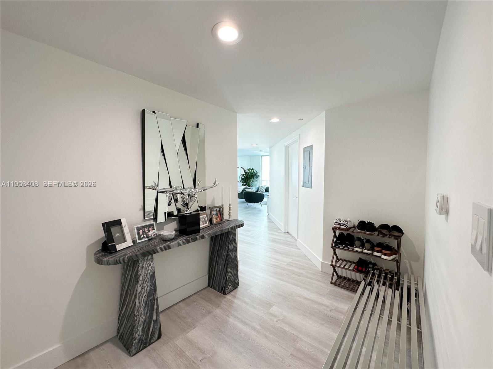 image 500 Brickell West2