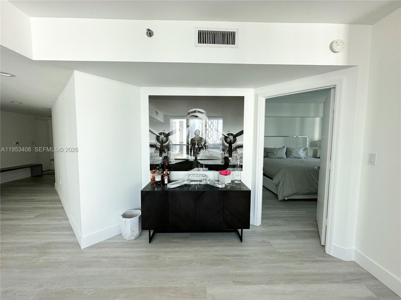 image 500 Brickell West3