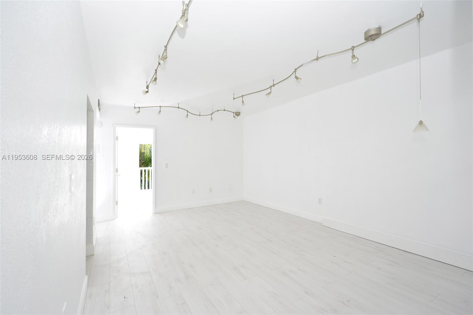 344 Meridian Ave #2B Miami Beach, FL 33139