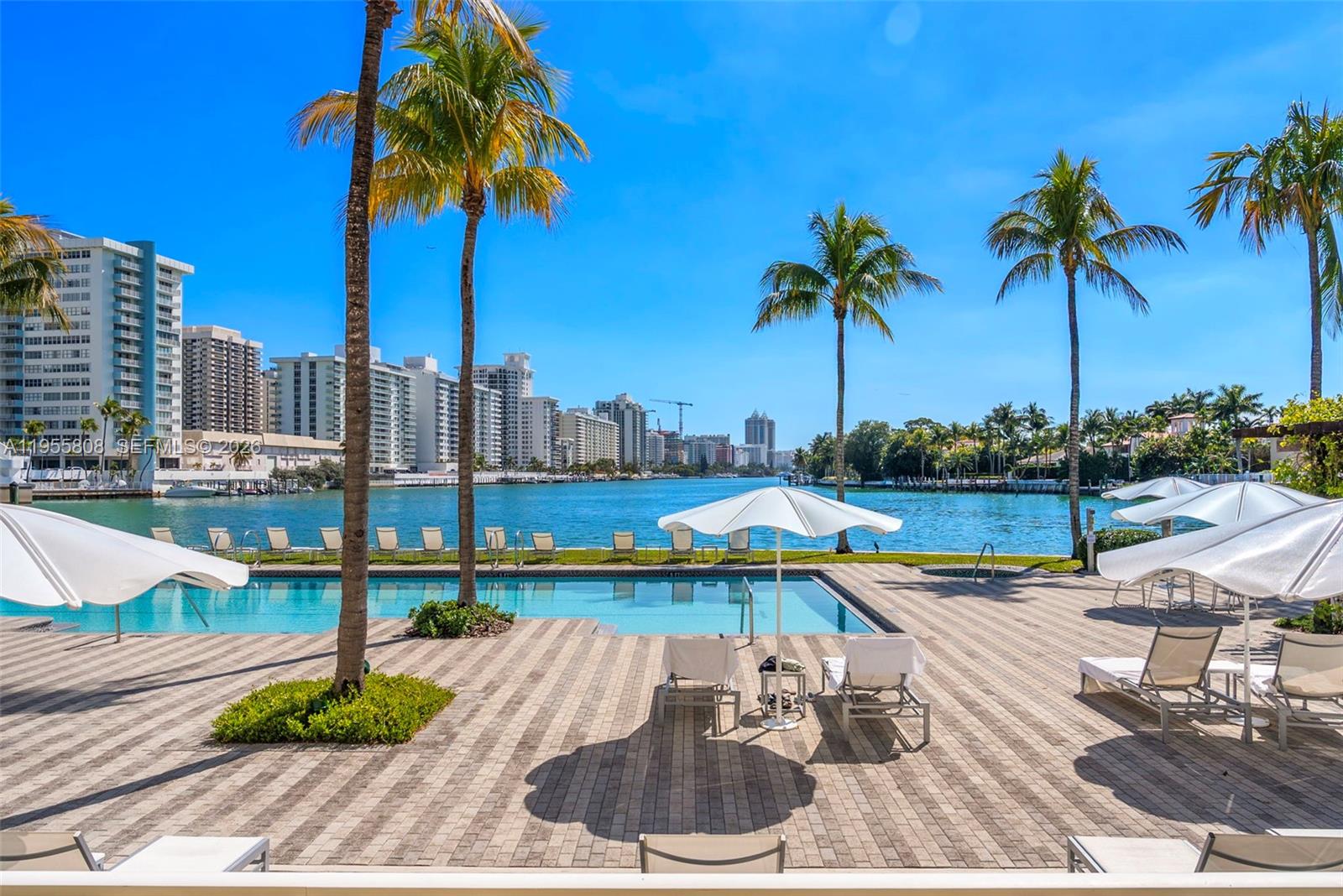 211 Zoe Way Miami Beach, FL 33141