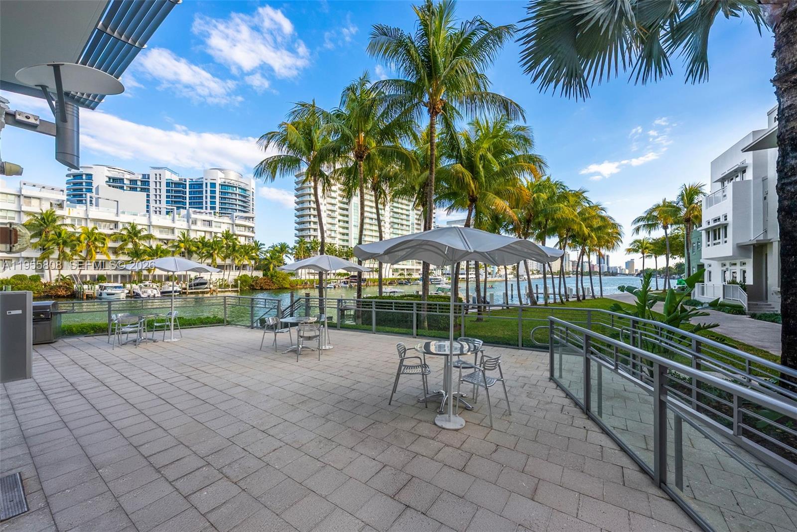 211 Zoe Way Miami Beach, FL 33141