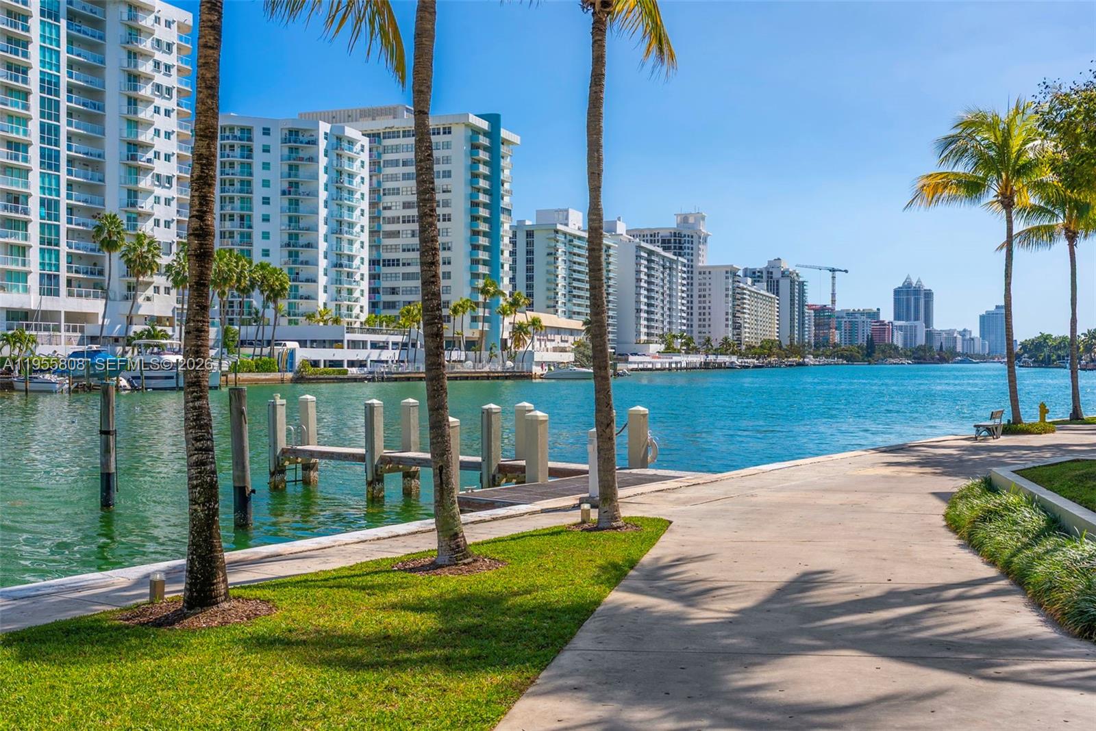 211 Zoe Way Miami Beach, FL 33141