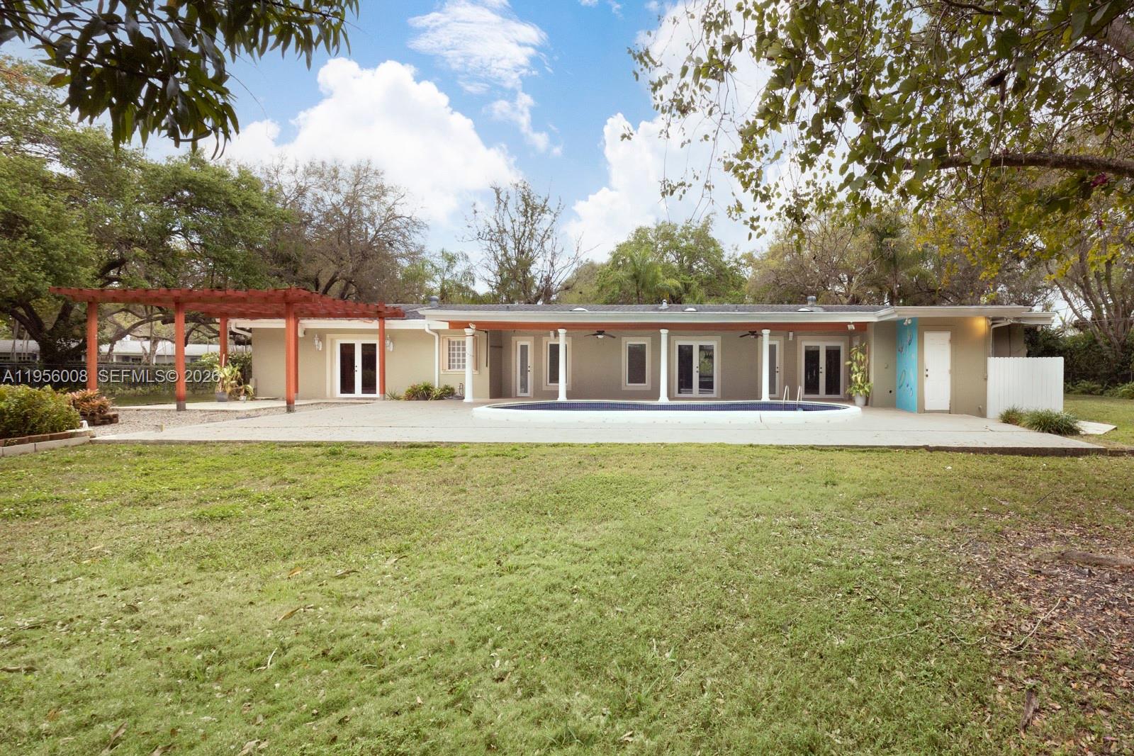 6551 SW 126th St #- Pinecrest, FL 33156