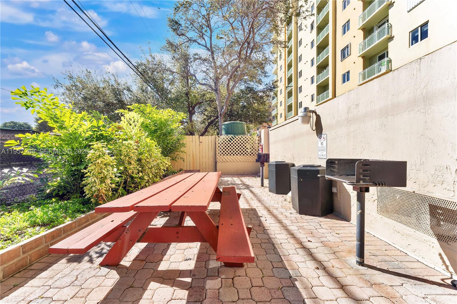 3500 Coral Way #710 Miami, FL 33145