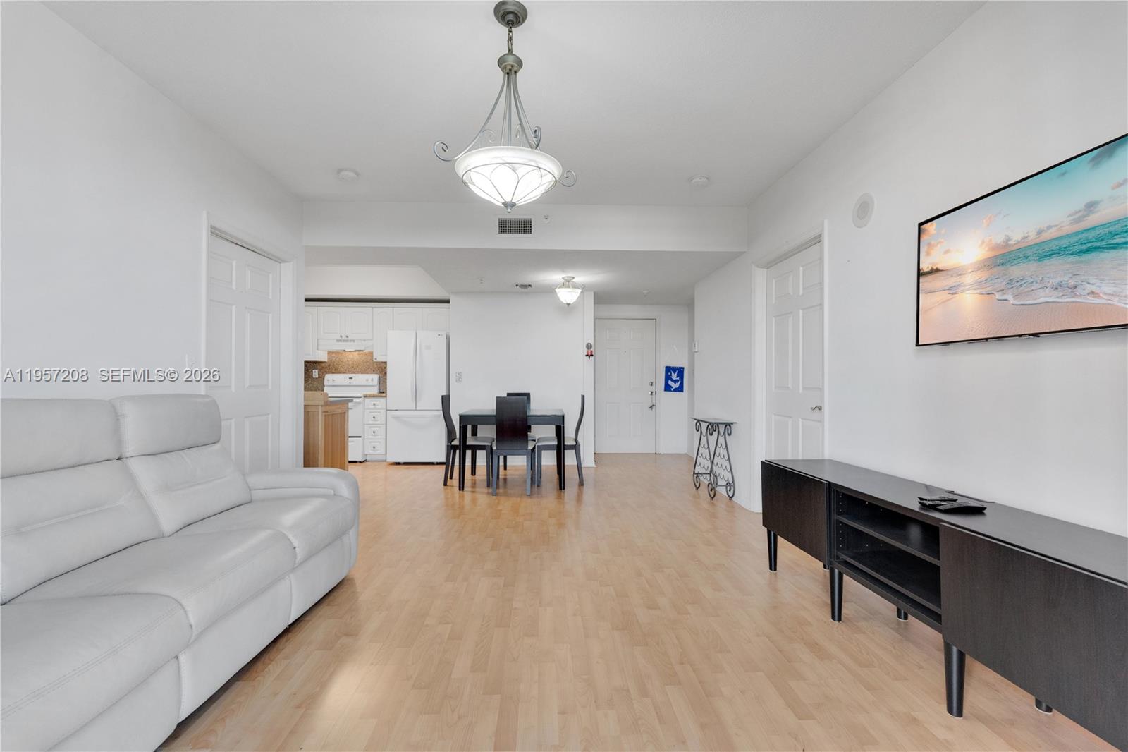 3500 Coral Way #710 Miami, FL 33145