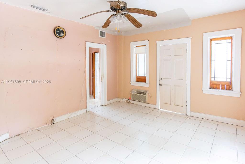 2345 SW 19th St Miami, FL 33145