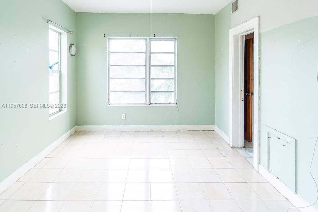 2345 SW 19th St Miami, FL 33145