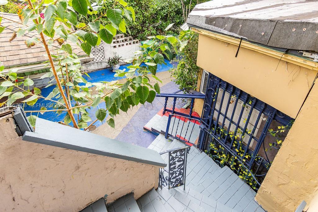 2345 SW 19th St Miami, FL 33145