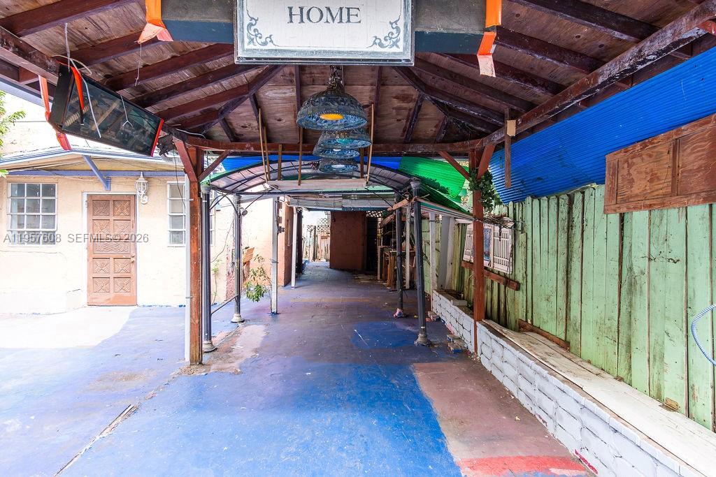 2345 SW 19th St Miami, FL 33145