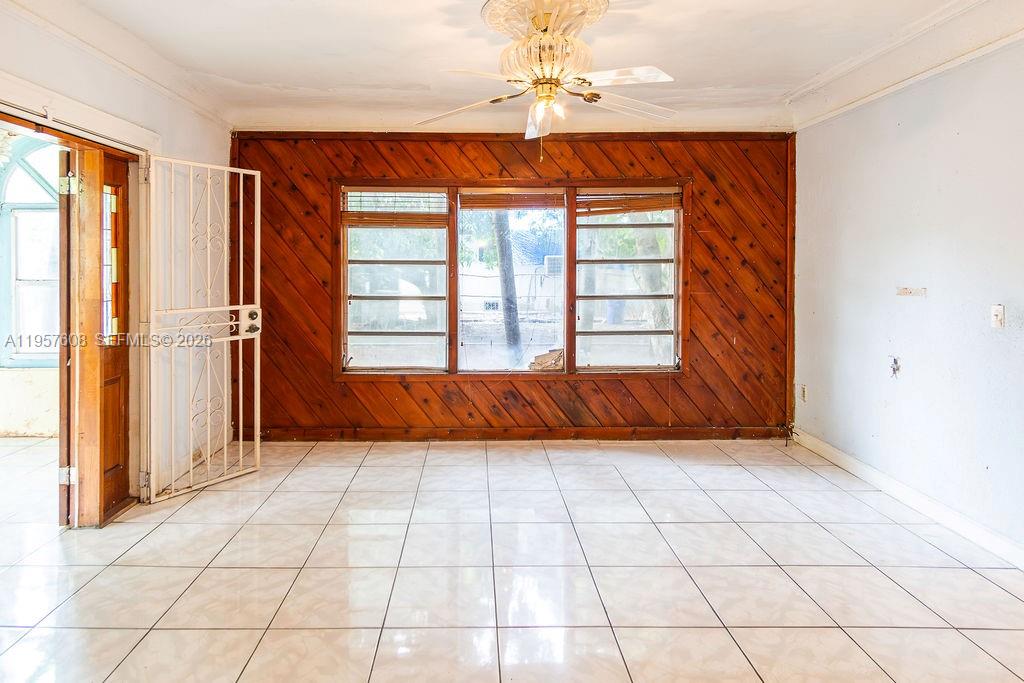 2345 SW 19th St Miami, FL 33145