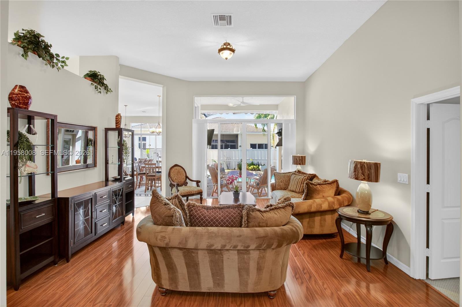 6353 SW 191st Ave Pembroke Pines, FL 33332