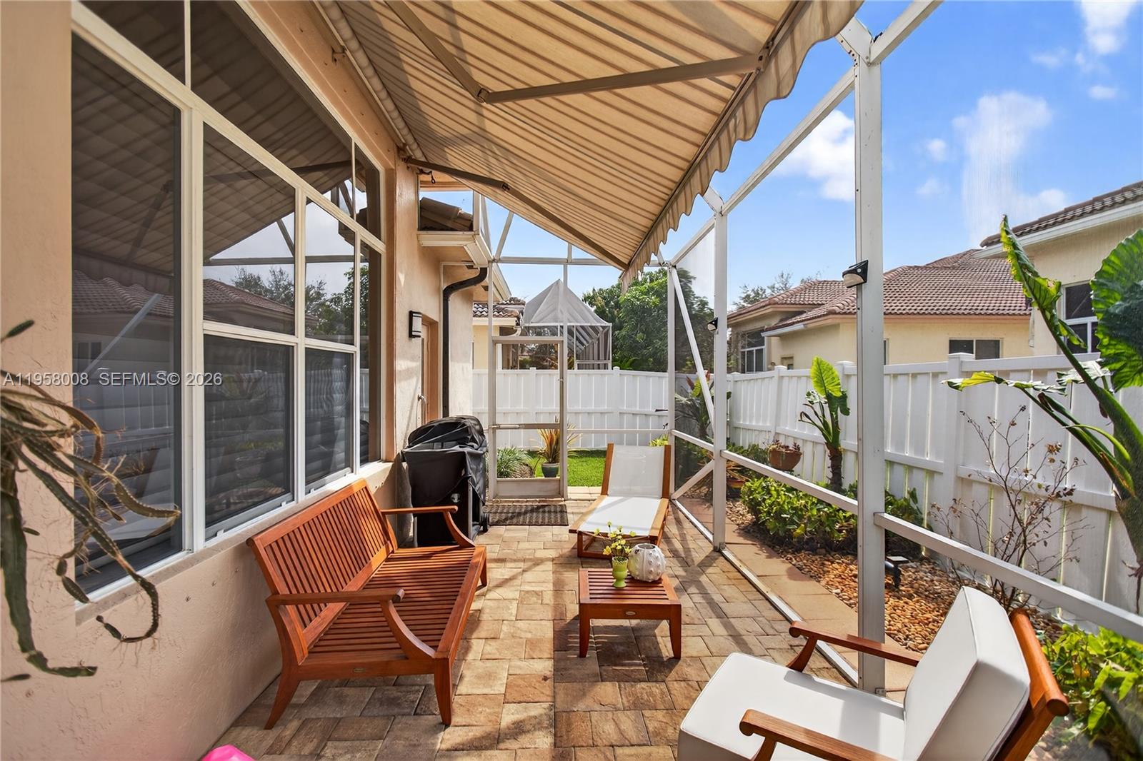 6353 SW 191st Ave Pembroke Pines, FL 33332