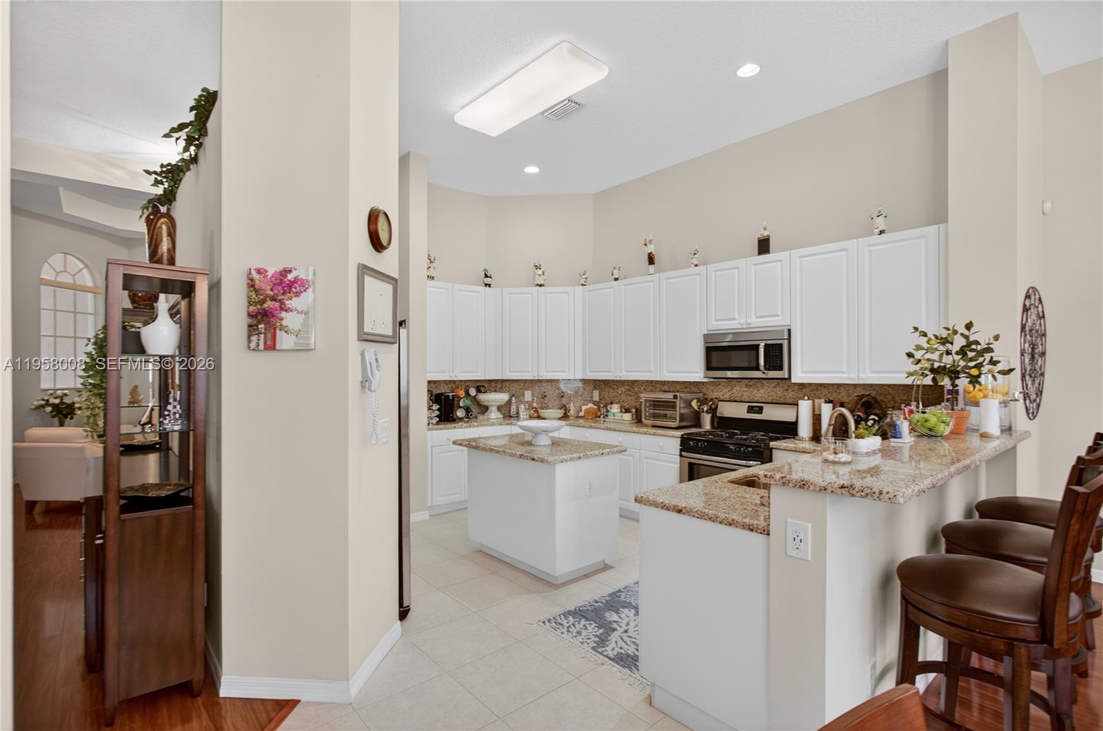 6353 SW 191st Ave Pembroke Pines, FL 33332