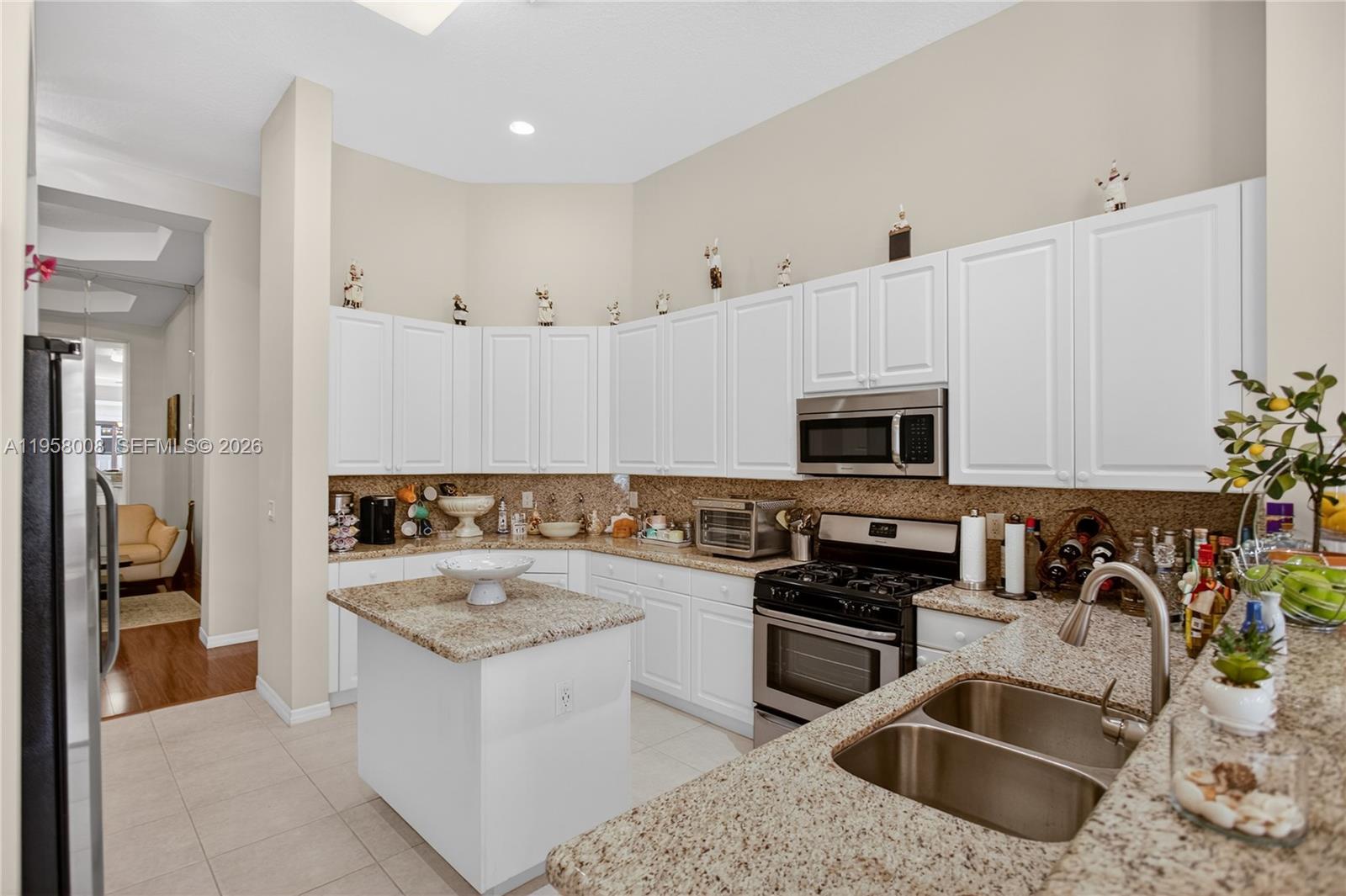 6353 SW 191st Ave Pembroke Pines, FL 33332