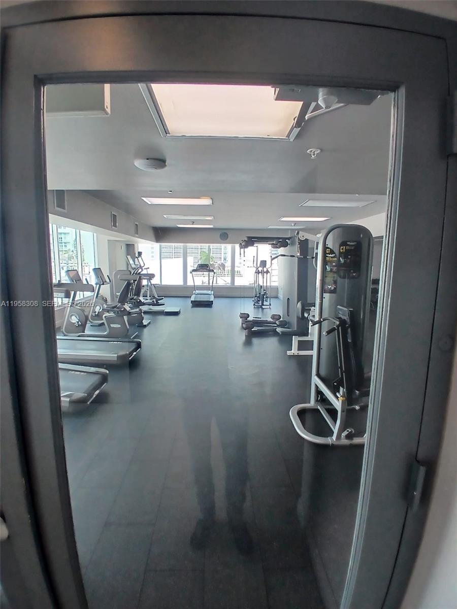 image 1800 Biscayne Plaza22