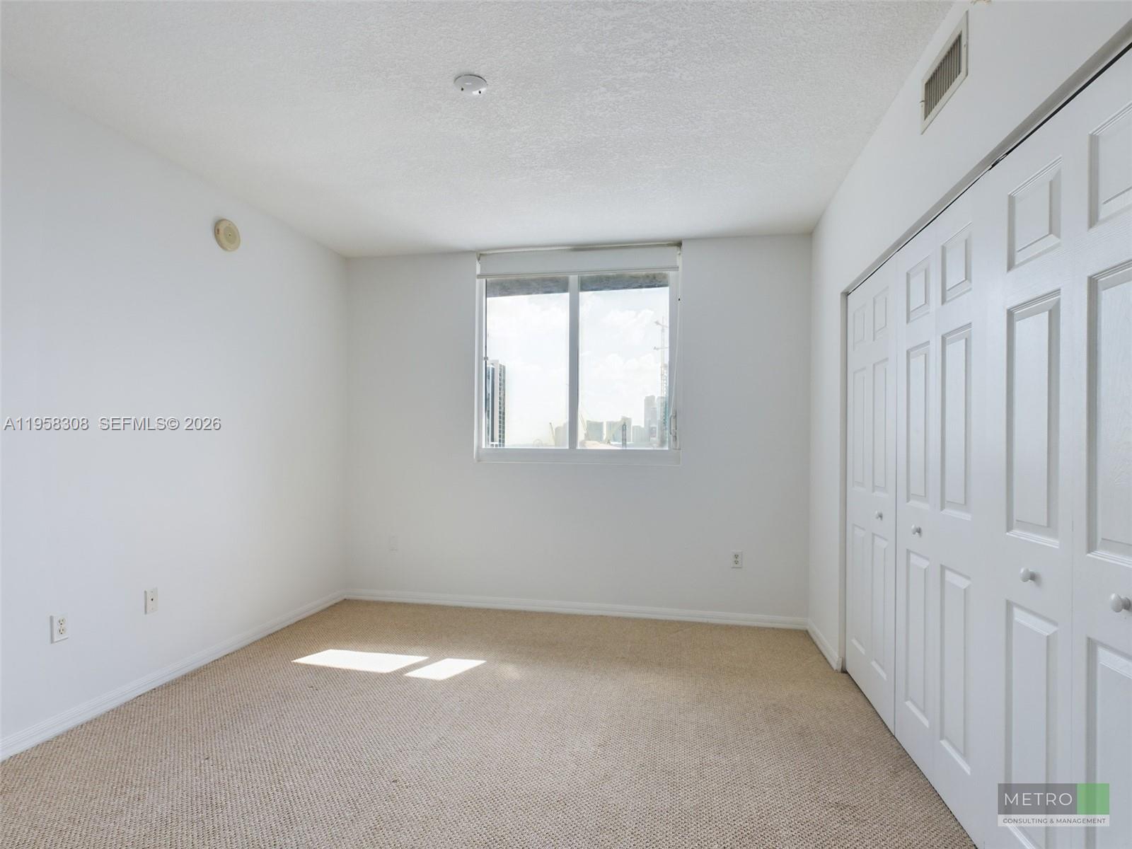 image 1800 Biscayne Plaza5