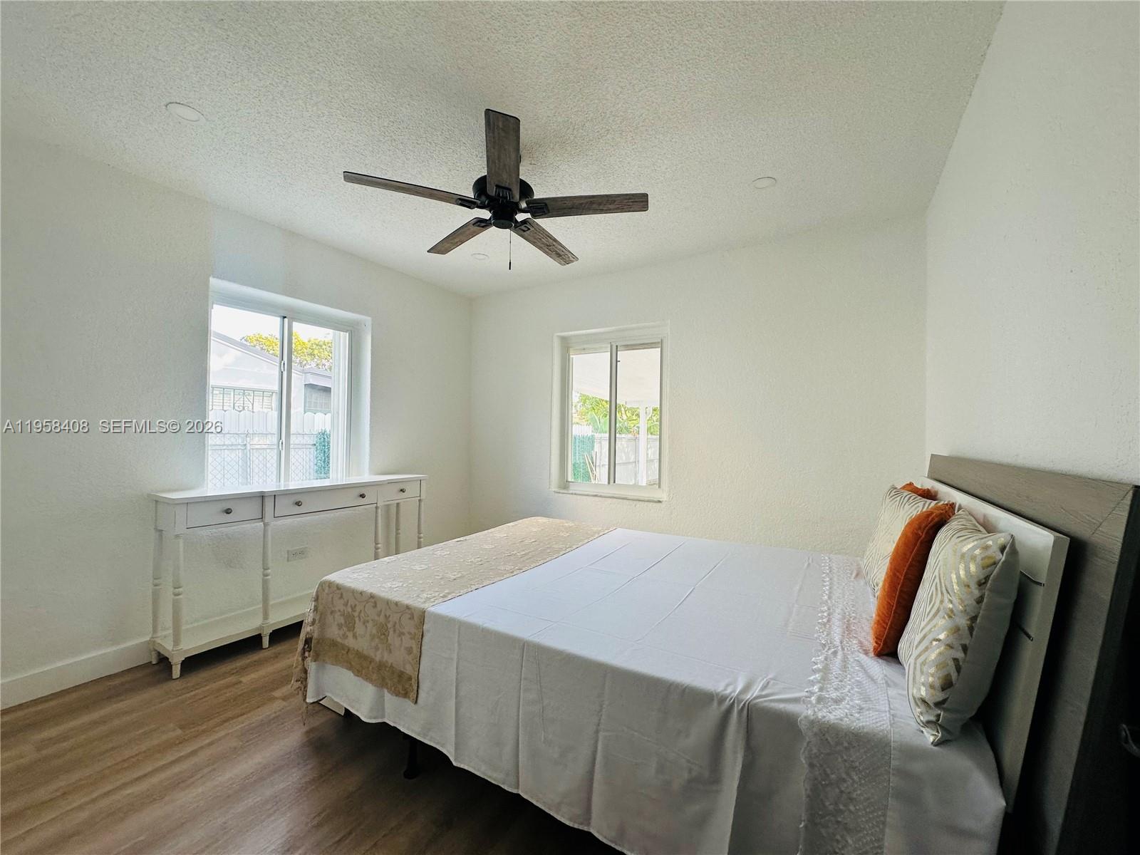 3052 SW 6th St Miami, FL 33135