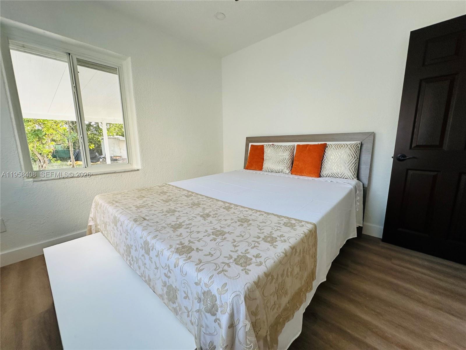 3052 SW 6th St Miami, FL 33135