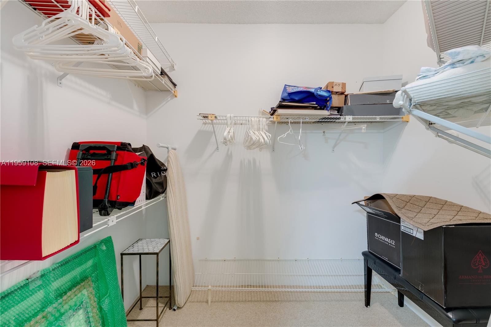 image Hamptons West14