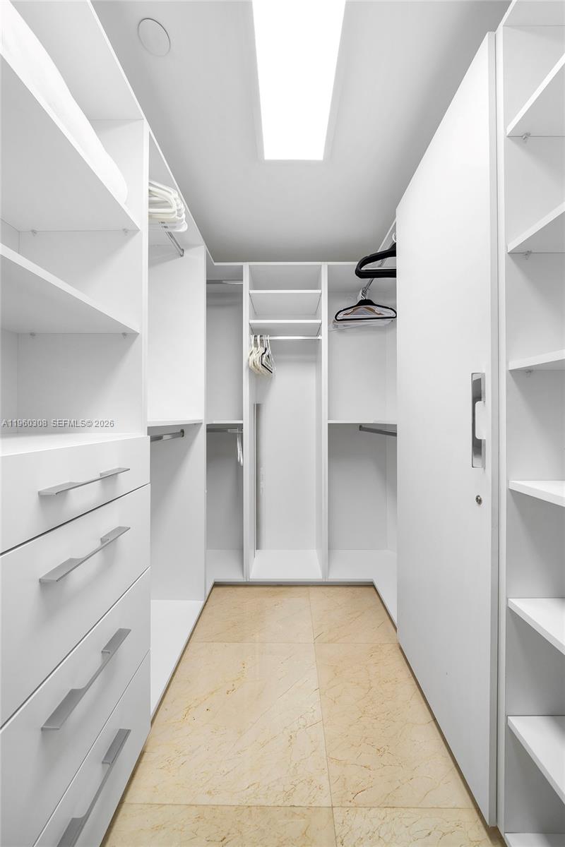 image Blue Diamond19