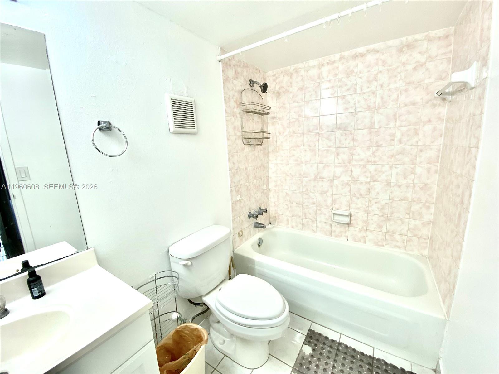 16950 Dixie #A536 North Miami Beach, FL 33160