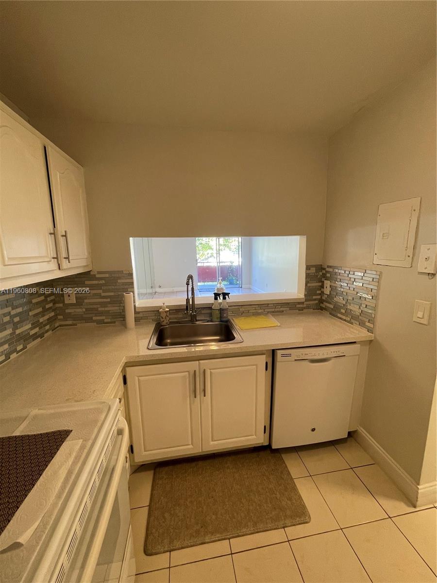 13685 NE 10th Ave #210 North Miami, FL 33161