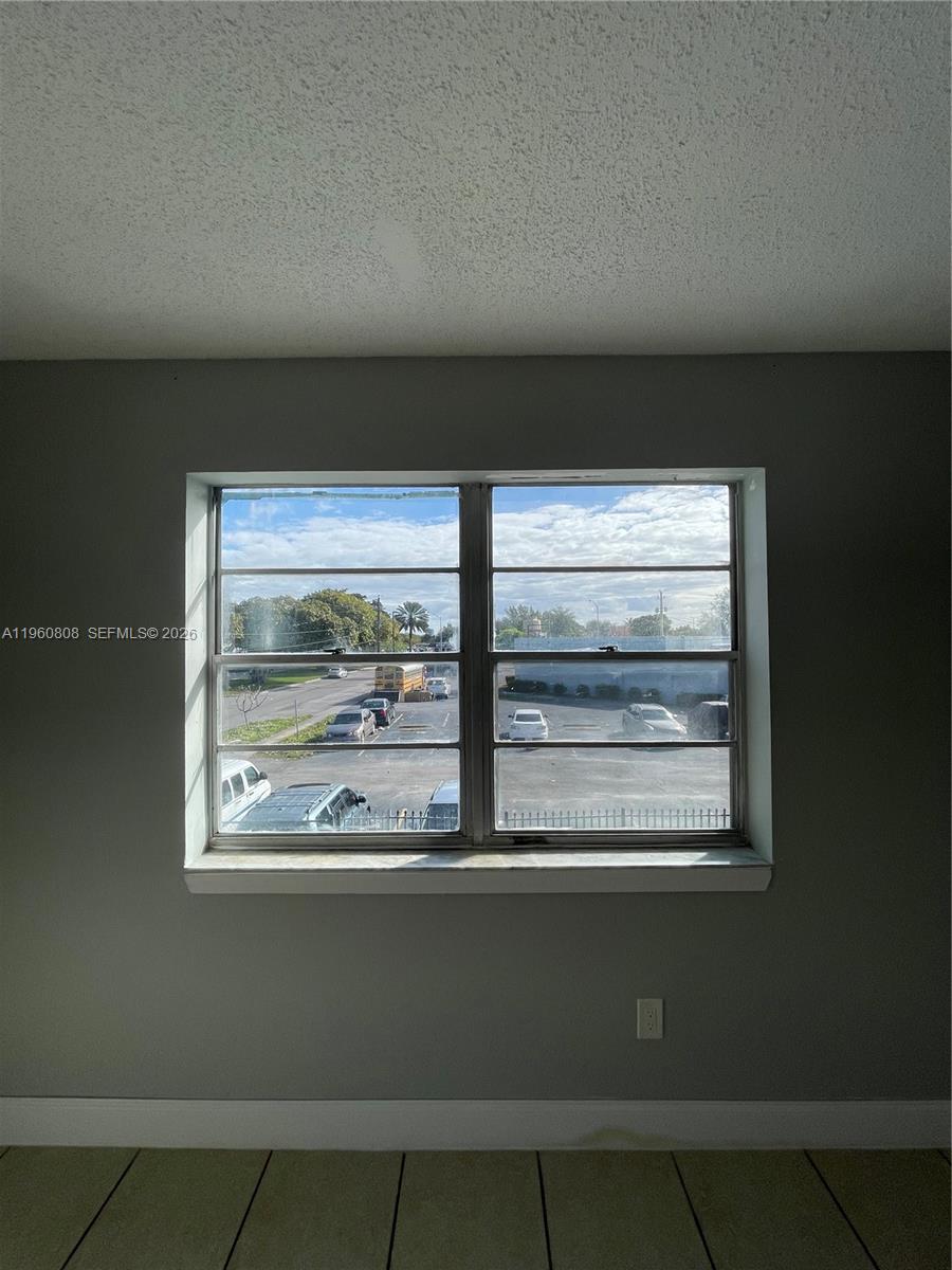 13685 NE 10th Ave #210 North Miami, FL 33161