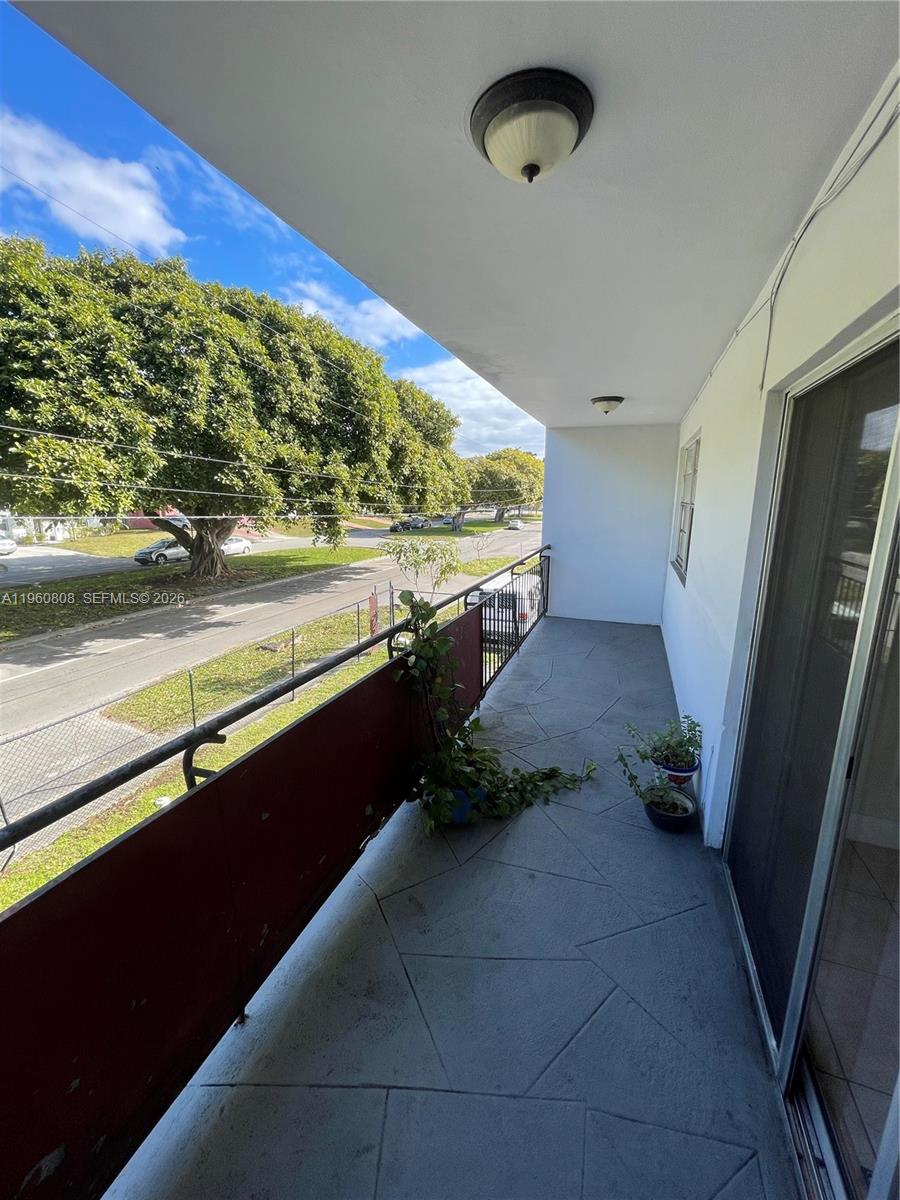 13685 NE 10th Ave #210 North Miami, FL 33161