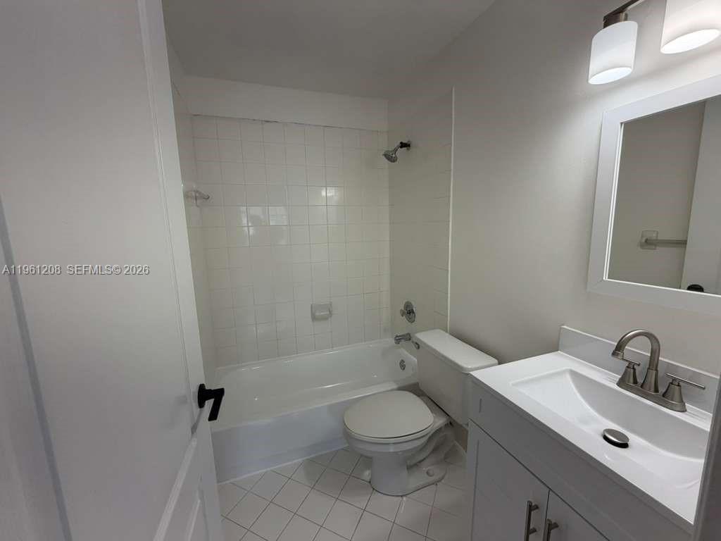14219 SW 121st Pl #4 Miami, FL 33186