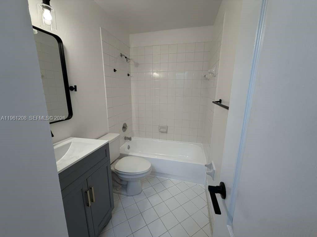 14219 SW 121st Pl #4 Miami, FL 33186