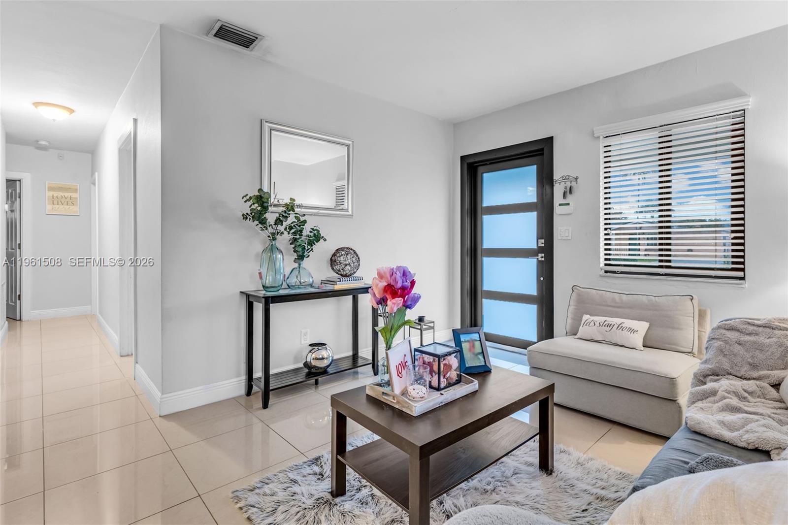 7585 SW 28th St Miami, FL 33155