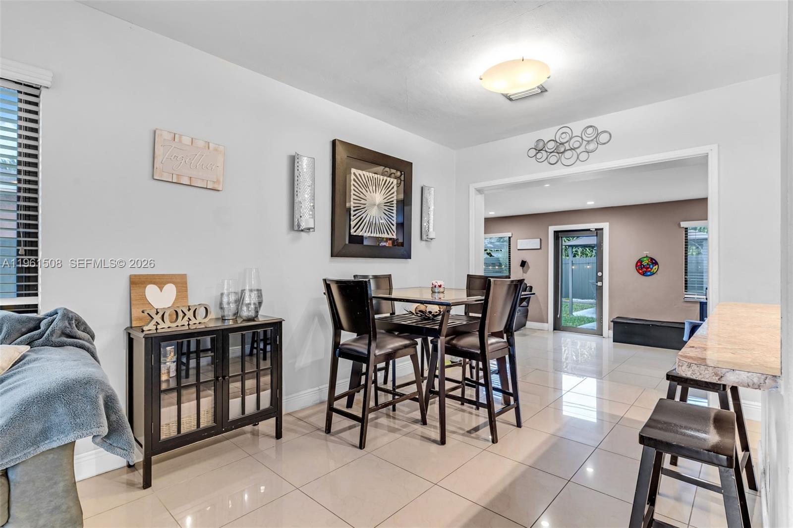 7585 SW 28th St Miami, FL 33155