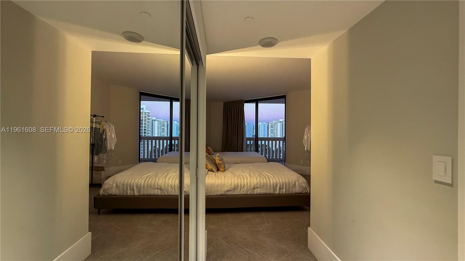 2000 Island Blvd #2404 Aventura, FL 33160