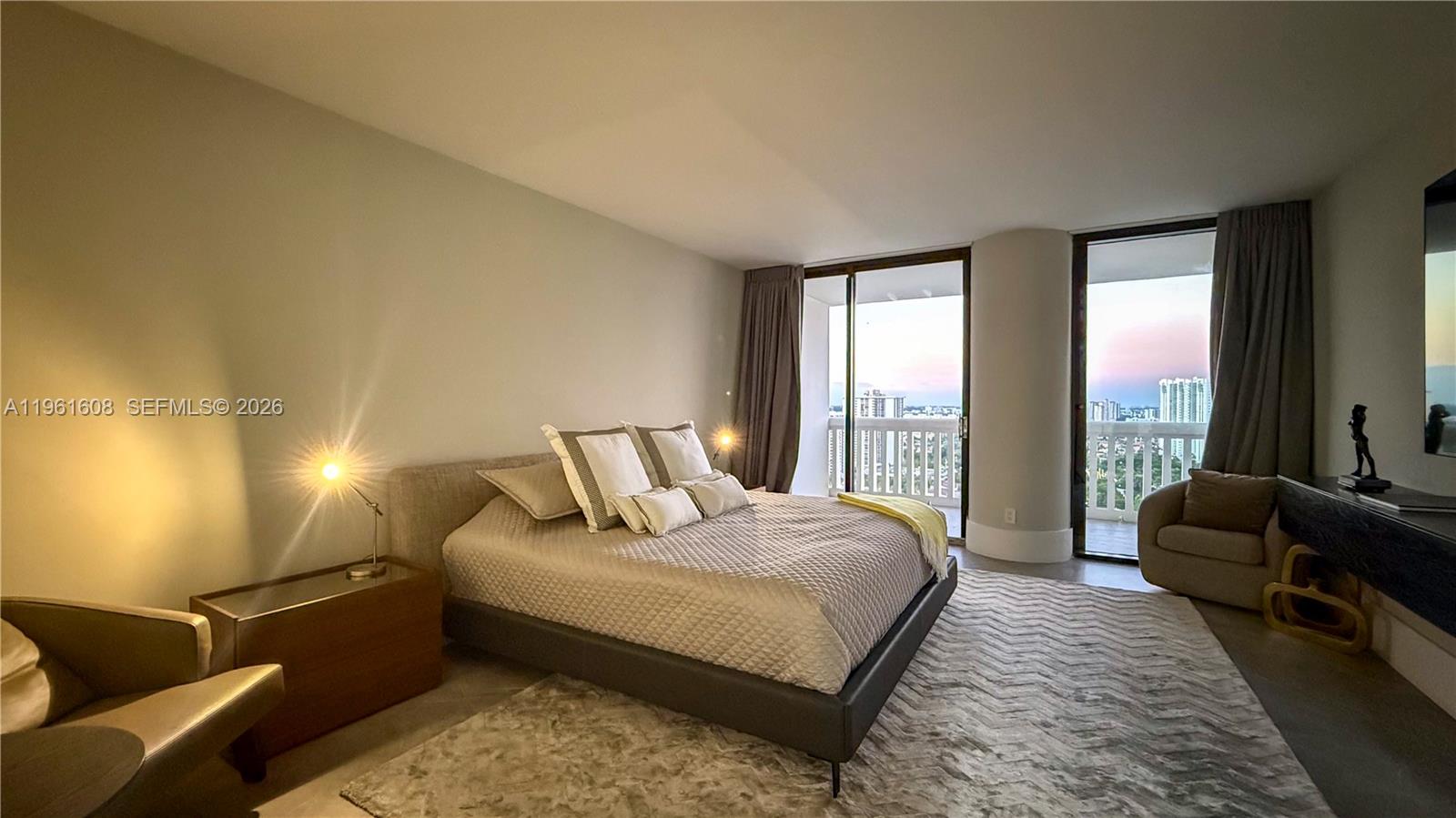 2000 Island Blvd #2404 Aventura, FL 33160