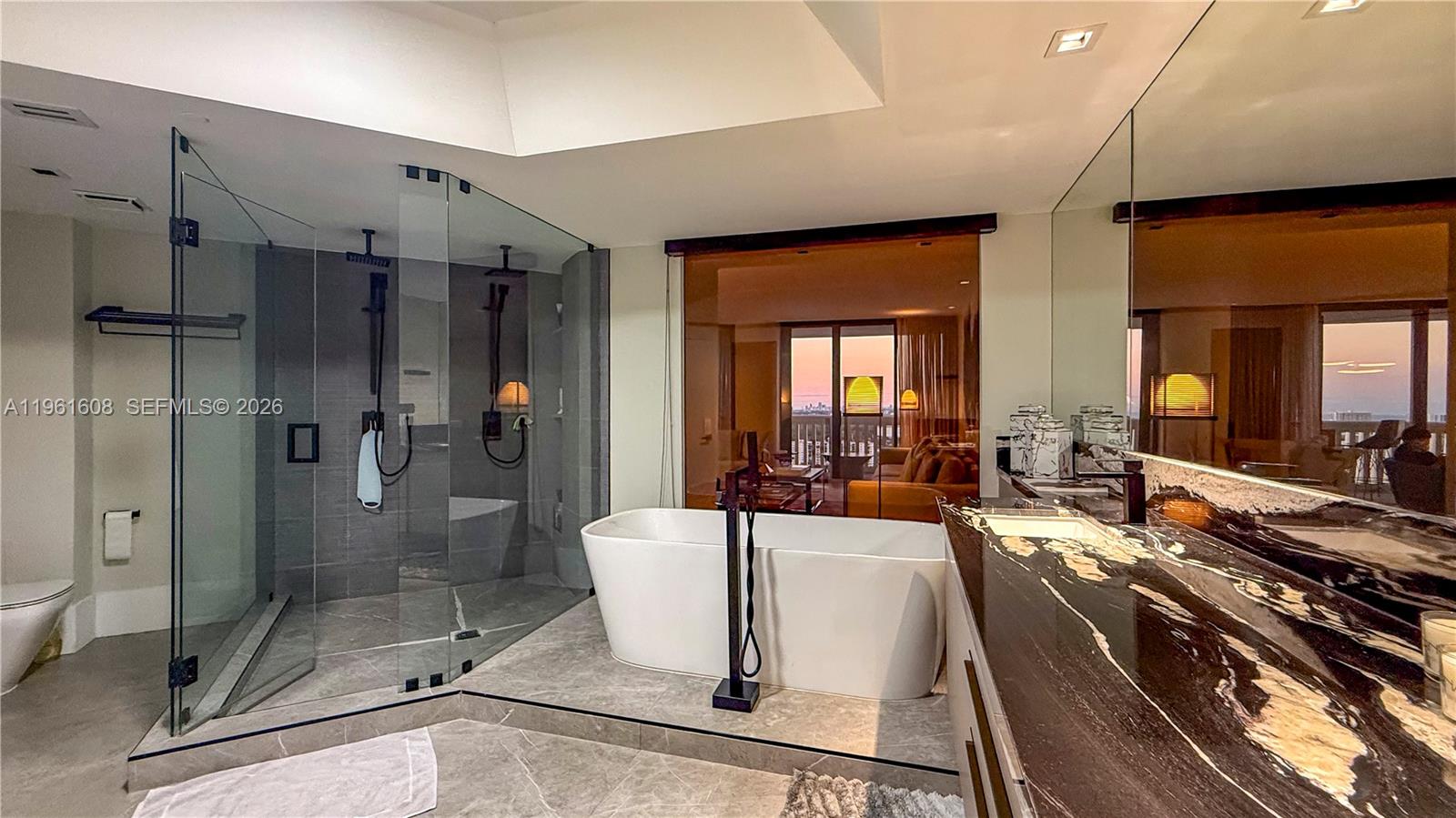 2000 Island Blvd #2404 Aventura, FL 33160