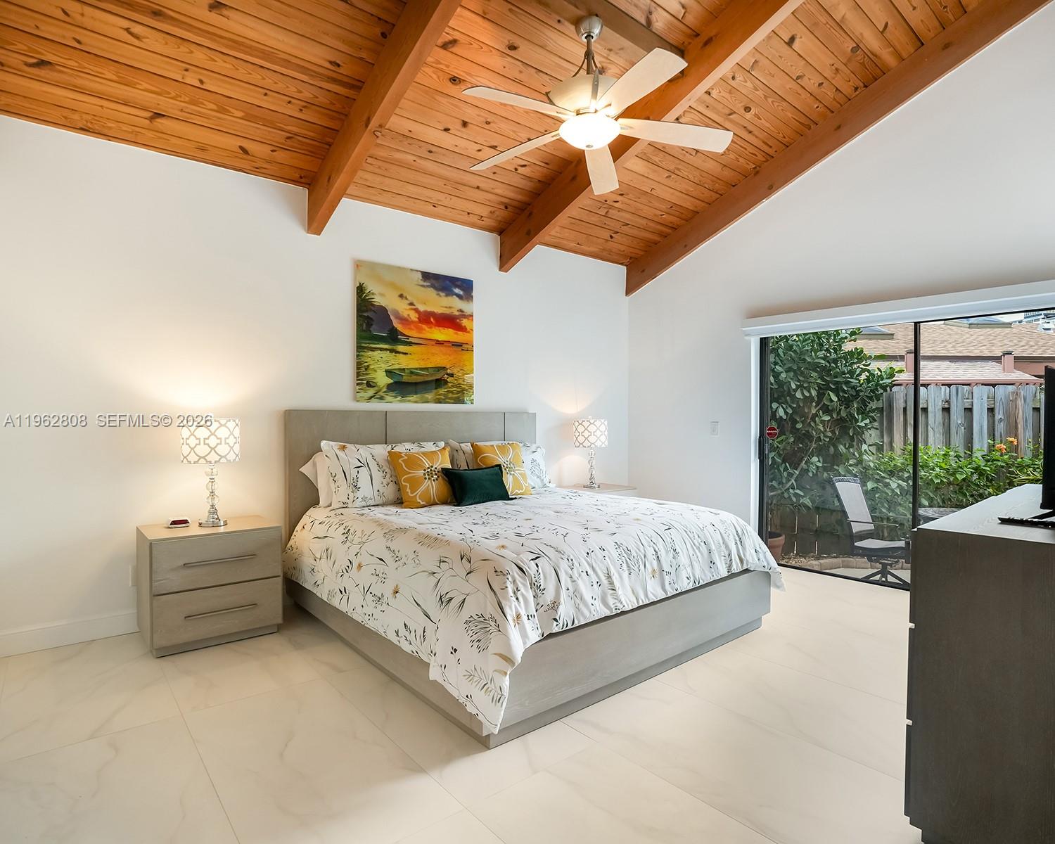 413 Leslie Dr Hallandale Beach, FL 33009