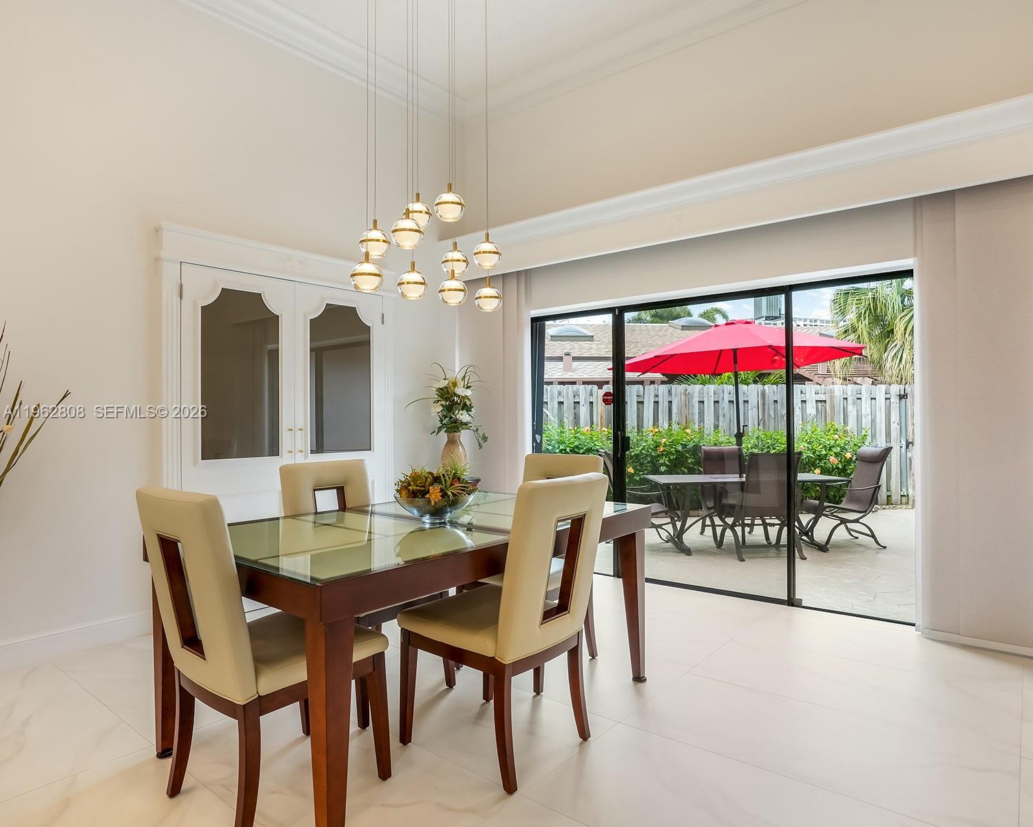 413 Leslie Dr Hallandale Beach, FL 33009