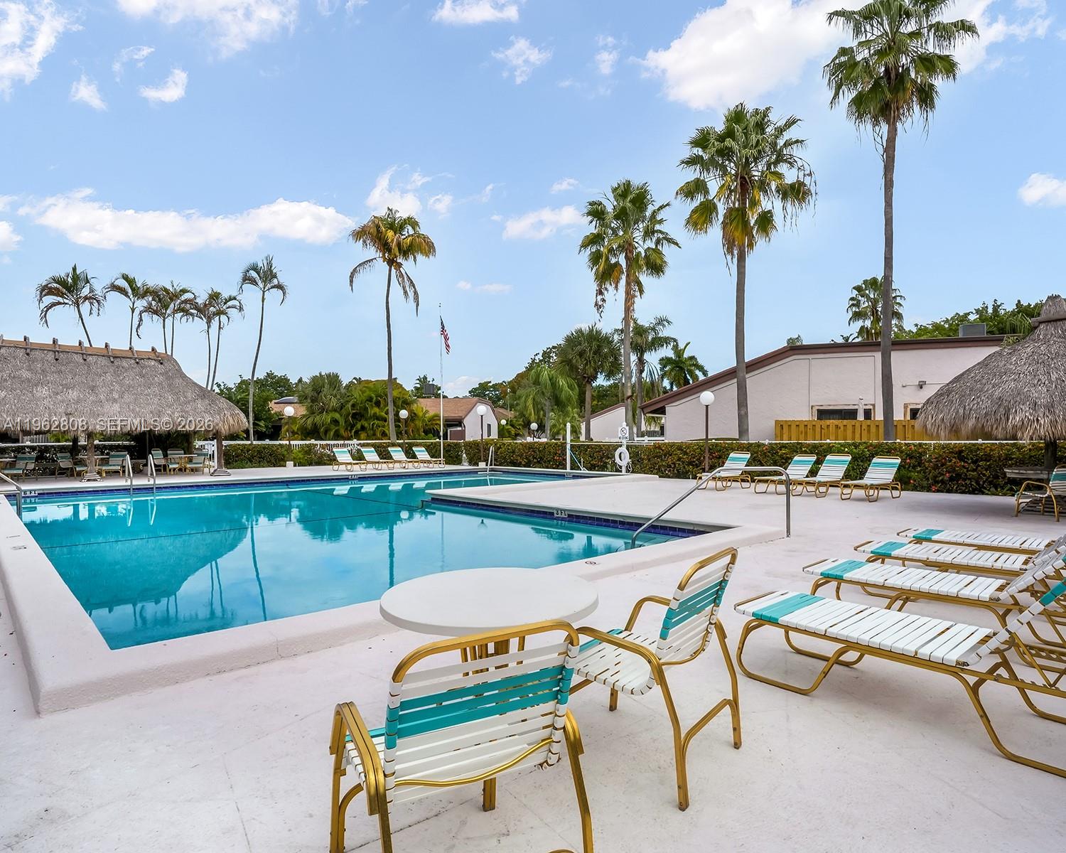 413 Leslie Dr Hallandale Beach, FL 33009