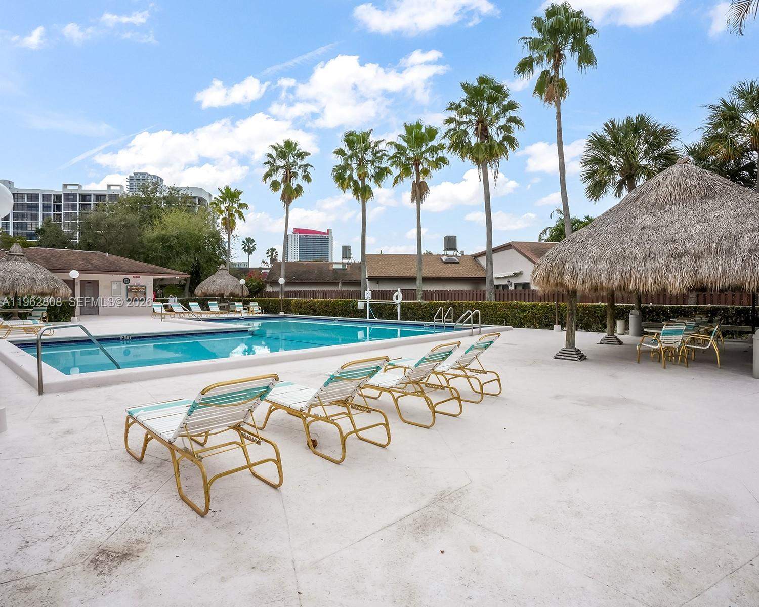 413 Leslie Dr Hallandale Beach, FL 33009