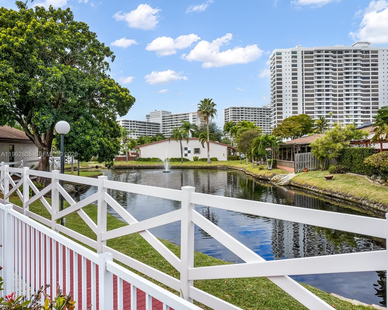 413 Leslie Dr Hallandale Beach, FL 33009