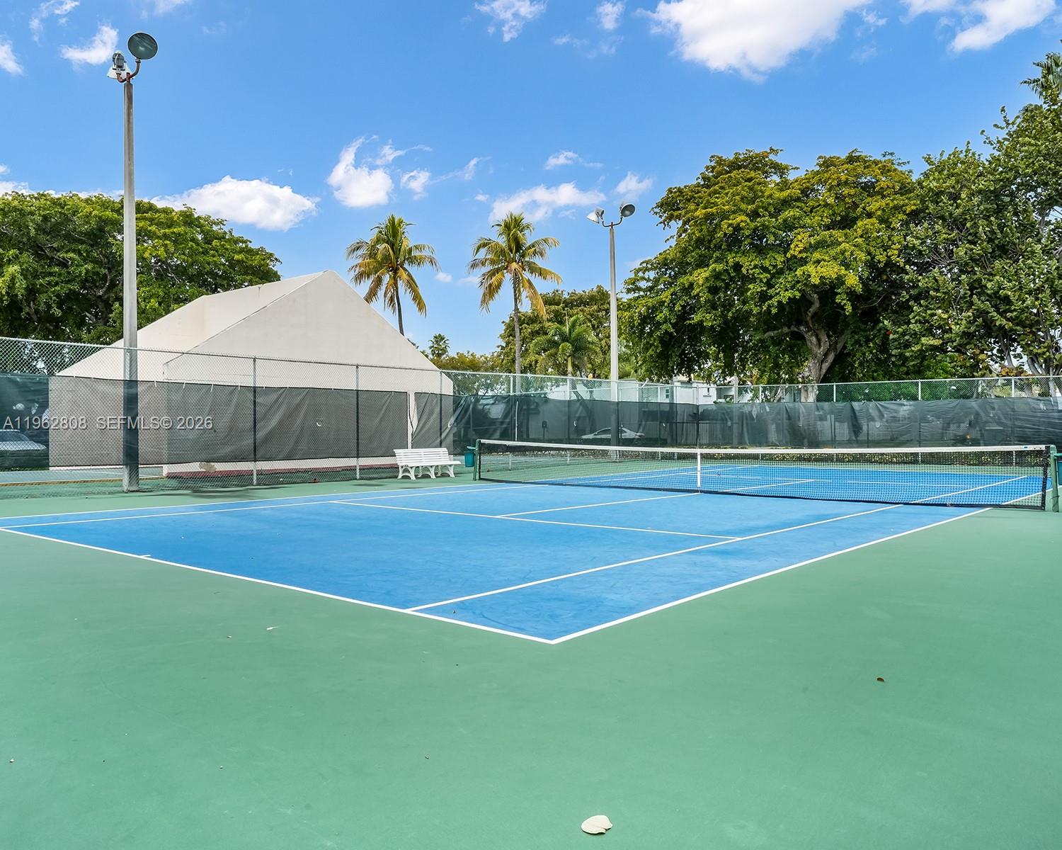 413 Leslie Dr Hallandale Beach, FL 33009