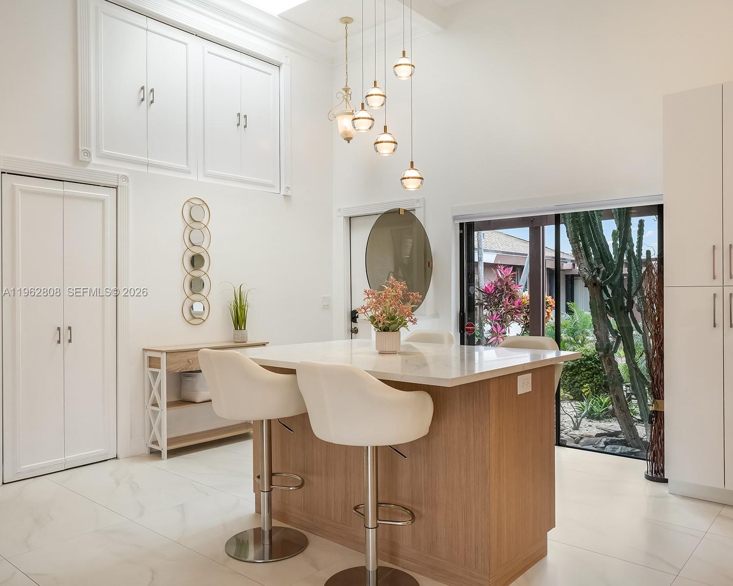 413 Leslie Dr Hallandale Beach, FL 33009