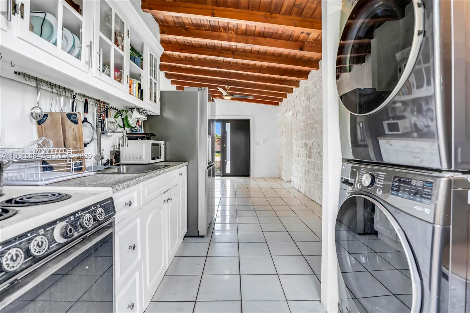 6561 SW 34th St Miami, FL 33155