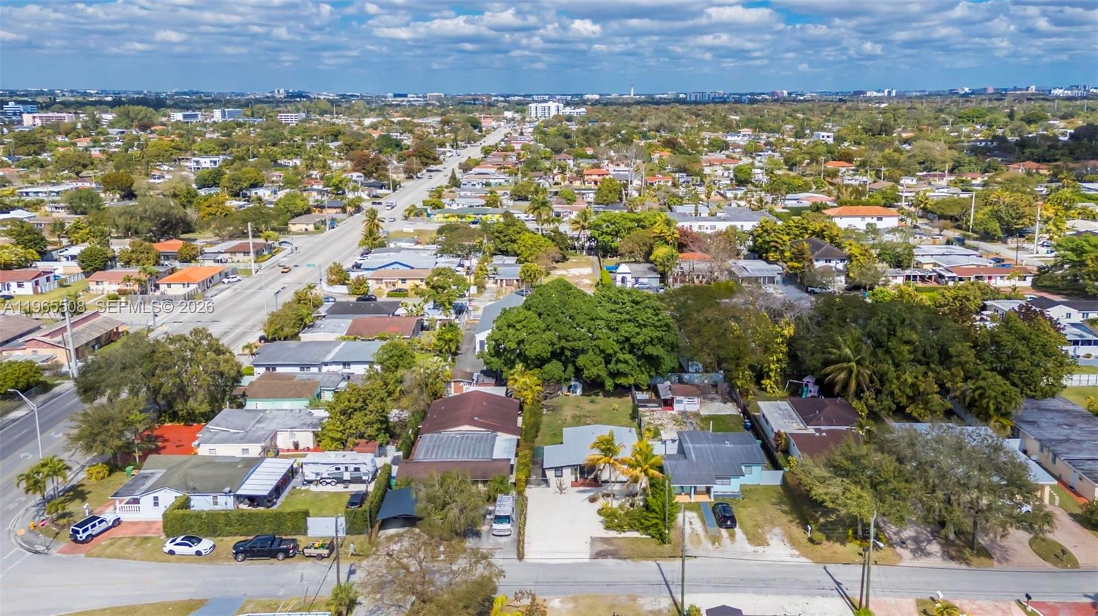 6561 SW 34th St Miami, FL 33155